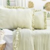 Cuvertura bumbac jacquard Marta Verde 240x260cm cu volane și 2 fete de perna