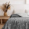 cuvertura muselina 220x240 cm Victoria Gri cu doua fete si model floral jacquard