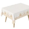 Față de masă Ginny, bumbac 100%, cu iepurași, fluturi aurii și detalii florale pe un fundal pastelat, perfectă pentru decorul de Paște.