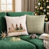 Fata de perna decorativa Craciun Home for Christmas 45x45 cm cu camioneta rosie, brad si casute inzapezite
