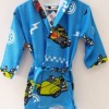 Halat de baie pentru copii Disney Cars, albastru, din bumbac, cu imprimeu colorat cu mașini, moale și absorbant, pentru vârste între 6-8 ani.