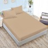 husa de pat bej inchis din damasc policoton cu doua fete de perna pentru saltele 160x200 si 180x200