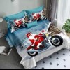 Lenjerie de pat dublu din finet cu 6 piese, design 3D de Crăciun cu Moș Crăciun pe motocicletă, pe fundal albastru și alb.