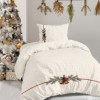 Lenjerie Craciun Holly 3D din bumbac 100% pat 1 persoana crem cu clopotei si crengute de brad