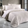 Lenjerie de lux pat dublu jacquard satin 6 piese First Choice Sofya Champagne cu model ornamental baroc in relief