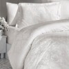 Lenjerie de lux pat dublu jacquard satin 6 piese First Choice Sofya Crem cu model baroc in relief