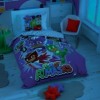 Lenjerie de pat Disney PJ Masks, cu personaje Owlette, Catboy și Gekko, design colorat albastru, verde, roșu, elemente fosforescente, 3 piese, bumbac