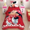 Lenjerie de pat Disney Minnie Lovely Glitter, cu Minnie Mouse, design roșu cu buline albe, text Minnie Mouse, 3 piese, bumbac