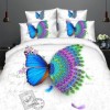 Lenjerie de pat dublu cu imprimeu 3D de fluture albastru cu aripi de păun pe fundal alb. Lenjerii de pat 1+1 gratis.