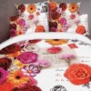 Lenjerie de pat dublu cu imprimeu 3D de flori multicolore și mesaje romantice pe fundal alb. Lenjerii de pat 1+1 gratis.