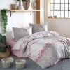 Lenjerie de pat din bumbac ranforce Pucioasa, design broderii florale roz și gri pe fundal alb cu carouri subtile