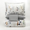 Lenjerie de pat First Choice Lenka bumbac satinat 220 TC flori de camp bleu gri si spice pe fond alb crem