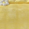 Lenjerie de pat cocolino Line galbena pentru pat dublu, material moale de inalta densitate, ideal pentru sezonul rece.