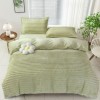 Lenjerie de pat cocolino Line verde pal pentru pat dublu, material moale de inalta densitate, ideal pentru sezonul rece.