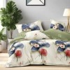 Lenjerie pat finet cu elastic crem, model cu flori elegante bleu si accente caramizii, 6 piese