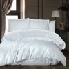 Lenjerie de pat de lux din jacquard satin, Clasy Home, model Payava V1, în nuanțe de alb ekru cu design floral sofisticat.