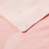 Lenjerie de pat dublu fosforescentă cu design romantic de trandafiri și inimioare roșii pe fundal roz, bumbac 100% ranforce