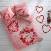 Lenjerie de pat dublu fosforescentă cu design romantic de trandafiri și inimioare roșii pe fundal roz, bumbac 100% ranforce