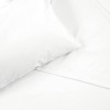 Lenjerie de pat albă din bumbac 100% ranforce, design minimalist, marca Tac.