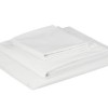 Lenjerie de pat albă din bumbac 100% ranforce, design minimalist, marca Tac.