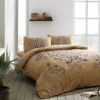Lenjerie de pat dublu din bumbac 100% ranforce, model TAC Blanda Gold, cu motive ornamentale elegante în nuanțe de auriu și negru.