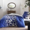 Lenjerie de pat dublu bumbac 100% Ranforce Lizzy cu design floral în nuanțe de albastru intens și alb