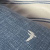 Lenjerie pat dublu bumbac 100% ranforce, Cotton Box Ceria Albastră, cu broderie fină în formă de păsări crem pe fundal albastru și față cu dungi reversibile