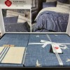 Lenjerie pat dublu bumbac 100% ranforce, Cotton Box Ceria Albastră, cu broderie fină în formă de păsări crem pe fundal albastru și față cu dungi reversibile