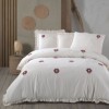 Lenjerie de pat brodată bordo Saheser Florita, model cu broderii florale și volane, set de 6 piese din bumbac ranforce