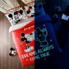 Lenjerie de pat dublă Disney Minnie și Mickey Dreams Glow, cu elemente fosforescente, nuanțe de roșu, alb și negru, imagini și mesaje de iubire, 4 piese, bumbac
