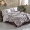 Lenjerie de pat dublu din bumbac 100% ranforce, cu imprimeu paisley alb pe fundal maro-cafea și crem, model oriental elegant și cald