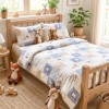 lenjerie de pat copii din bumbac satinat cu figurine jucause si carouri, set 4 piese in nuante de bleu si bej