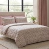 Lenjerie de pat dubla bumbac 100% satinat floricele delicate roz, 4 piese, fabricata in Romania