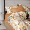 Lenjerie de pat dublu din finet cu 6 piese, model cu flori portocalii și frunze verzi pe fundal crem