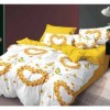 Lenjerie de pat dublu din finet, 6 piese, cu design floral cu inimi din flori galbene și fluturi pe fundal alb și galben