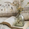 lenjerie de pat Taren din bumbac prespalat cu imprimeu digital, crem cu flori de camp si borduri decorative