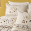 lenjerie de pat Taren din bumbac prespalat cu imprimeu digital, crem cu flori de camp si borduri decorative