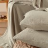 Lenjerie de pat din muselină Henna Bej, 100% bumbac organic, design elegant și respirabil