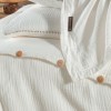 Lenjerie de pat din muselină Henna Crem, 100% bumbac organic, design elegant și respirabil, nasturi cu aspect de lemn natural
