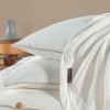 Lenjerie de pat din muselină Henna Crem, 100% bumbac organic, design elegant și respirabil, nasturi cu aspect de lemn natural