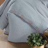 Lenjerie de pat din muselină Henna Gri, 100% bumbac organic, design elegant și respirabil, nasturi cu aspect de lemn natural