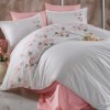 Lenjerie de pat Lare V1 bumbac satinat alb și roz cu broderii florale și aplicații 3D