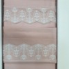 Lenjerie de pat Mona bumbac satinat dublu roz cu broderie delicată