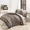 Lenjerie de pat Ranforce Bahar Valerie V3 cu design elegant în nuanțe de maro și bej decorată cu motive ornamentale și detalii geometrice