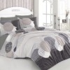 Lenjerie de pat Ranforce Jadore cu design geometric în nuanțe de gri, alb și bej.