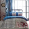 Lenjerie de pat Ranforce Loft Lacivert cu design modern cu texturi și elemente grafice în nuanțe de albastru, roșu și gri.