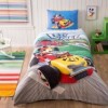 Lenjerie de pat pentru copii Disney Mickey Racer, imprimeu albastru roșu galben cu Mickey Mouse, 3 piese, bumbac 100%.