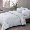 Lenjerie de pat Frances din satin bleu cu design floral romantic, set Tac
