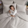 lenjerie pat bumbac satinat TAC Stripe gri deschis dungi fine eleganta hoteliera