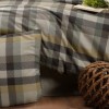 Lenjerie de pat flanel Delvin maro mink First Choice, carouri crem, maro-gri si antracit cu accente ocru, cearsaf de pat uni